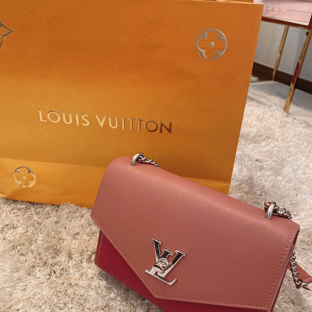 LOUIS VUITTON(ルイヴィトン)のルイヴィトン マイロックミーBB louis vuitton レディースのバッグ(ショルダーバッグ)の商品写真