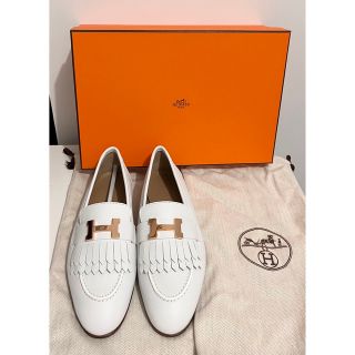 エルメス(Hermes)の新品未使用　エルメス　ロワイヤル　ローズゴールド　ホワイト(ローファー/革靴)