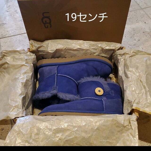 UGG(アグ)のUGG ムートンブーツ♡19cmﾃﾞｽ☆比較的綺麗なお品ﾃﾞｽ☆ キッズ/ベビー/マタニティのキッズ靴/シューズ(15cm~)(ブーツ)の商品写真