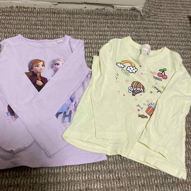 女の子長袖シャツ２枚組 キッズ/ベビー/マタニティのキッズ服女の子用(90cm~)(Tシャツ/カットソー)の商品写真