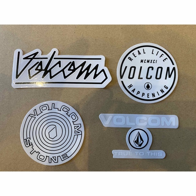 volcom(ボルコム)のVOLCOM ステッカー スポーツ/アウトドアのスノーボード(その他)の商品写真