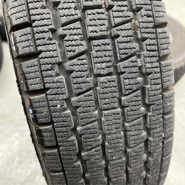 BRIDGESTONE(ブリヂストン)のダイハツハイゼットカーゴスタッドレスタイヤ145R12 S331V 自動車/バイクの自動車(タイヤ・ホイールセット)の商品写真