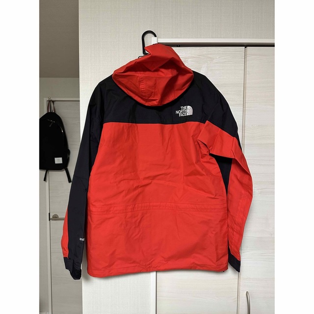 THE NORTH FACE(ザノースフェイス)のTHE NORTH FACE マウンテンライトパーカー　XL メンズのジャケット/アウター(マウンテンパーカー)の商品写真