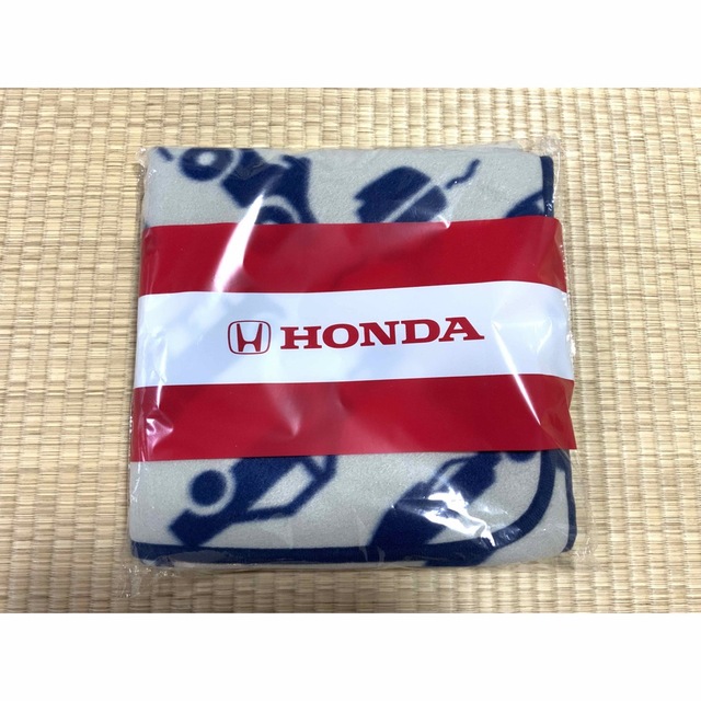 新品未使用Honda オリジナルプレミアムフリースブランケット　限定レア‼️ インテリア/住まい/日用品の寝具(その他)の商品写真