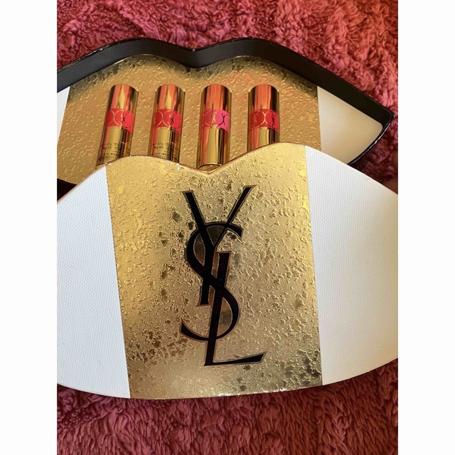 Yves Saint Laurent Beaute(イヴサンローランボーテ)のイブサンローラン ミニリップ4本セット コスメ/美容のベースメイク/化粧品(口紅)の商品写真
