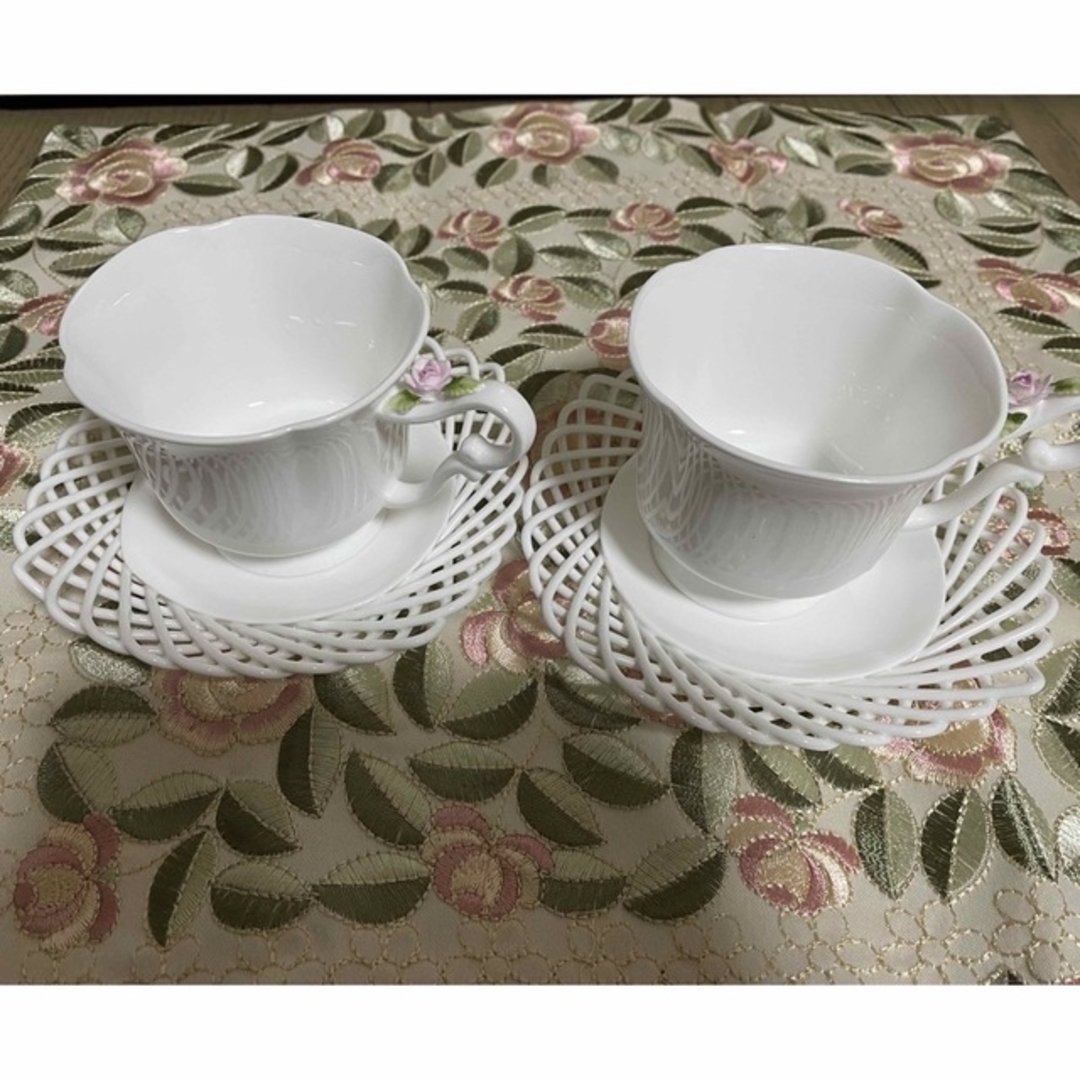 maruRi マルリ　Bone China ペアカップ\u0026ソーサー　新品　食器