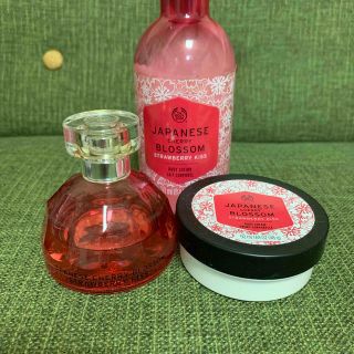 ザボディショップ(THE BODY SHOP)のボディショップ ジャパニーズチェリーブロッサム3つセット(香水(女性用))