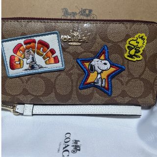 コーチ(COACH)のCOACH  長財布　シグネチャー　スヌーピー２(財布)