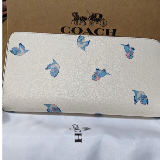 COACH(コーチ)のCOACH  長財布　ディズニーコラボ幸せの青い鳥 レディースのファッション小物(財布)の商品写真