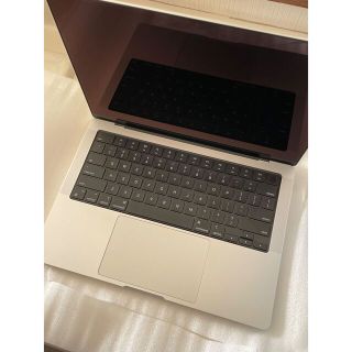 アップル(Apple)のMacBook Pro m1 14インチ US 16gb 1tb シルバー(ノートPC)