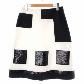 トゥービーシック(TO BE CHIC)のトゥービーシック フレアスカート ひざ丈 スパンコール 装飾 42 L 白 黒(ひざ丈スカート)