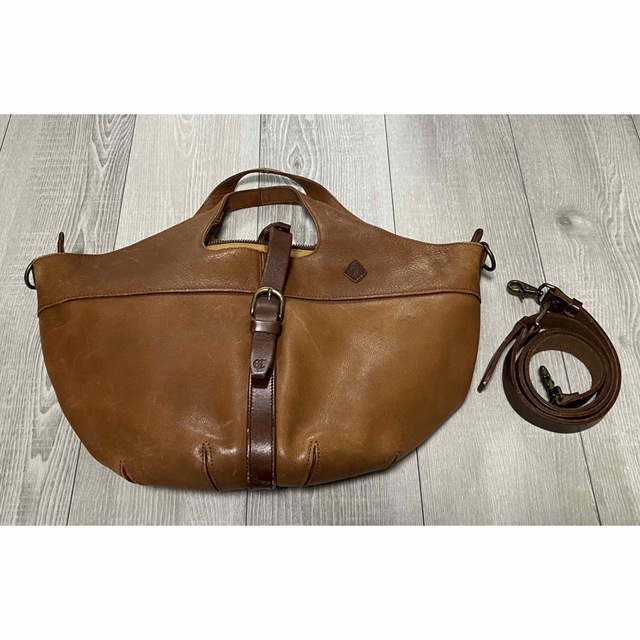 新品》CLEDRAN クレドラン レザーバッグ B-