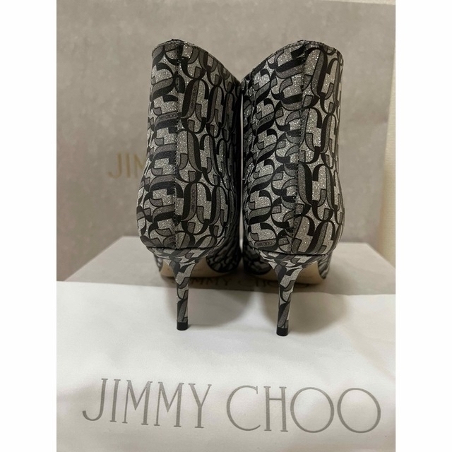 JIMMY CHOO(ジミーチュウ)の新品未使用　ジミーチュウ Jimmy Choo グリッター ブーティ　ブーツ レディースの靴/シューズ(ブーティ)の商品写真
