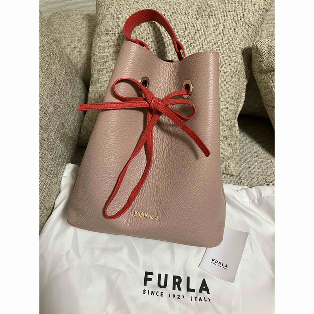 FURLA フルラ ハンドバッグ - ハンドバッグ