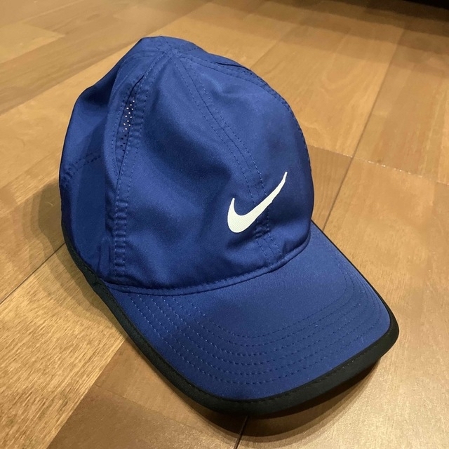 NIKE(ナイキ)のNIKEキャップ キッズ/ベビー/マタニティのこども用ファッション小物(帽子)の商品写真