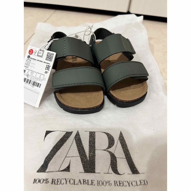 ZARA KIDS(ザラキッズ)の新品　ZARA Baby サンダル　12.3㎝ キッズ/ベビー/マタニティのベビー靴/シューズ(~14cm)(サンダル)の商品写真