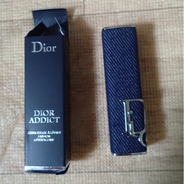 Christian Dior(クリスチャンディオール)の新品 ディオール アディクト リップスティック (ケース）即2500 コスメ/美容のベースメイク/化粧品(その他)の商品写真