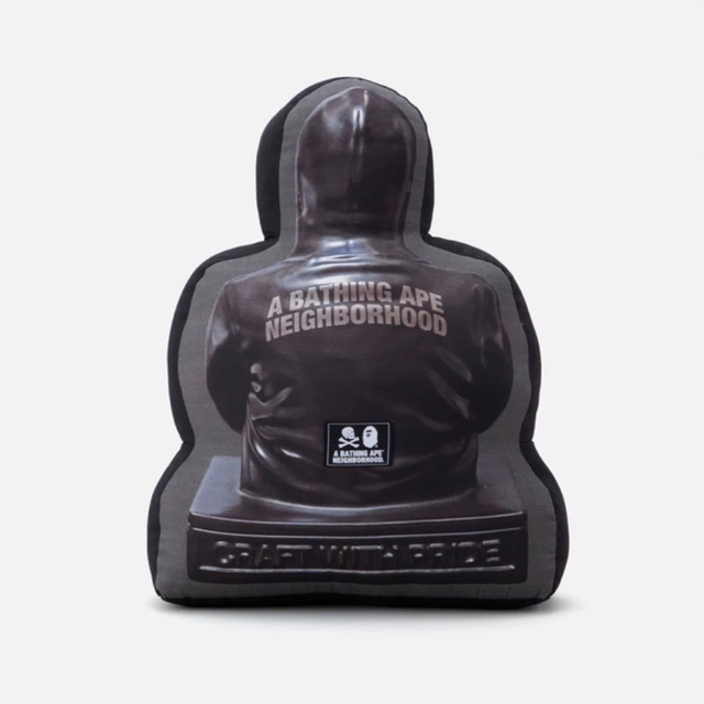 NEIGHBORHOOD(ネイバーフッド)のNEIGHBORHOOD BAPE NBHD SHARK CUSHION メンズのファッション小物(その他)の商品写真