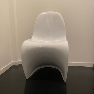 イームズ(EAMES)のパントンチェア　リプロダクト　白　(ダイニングチェア)