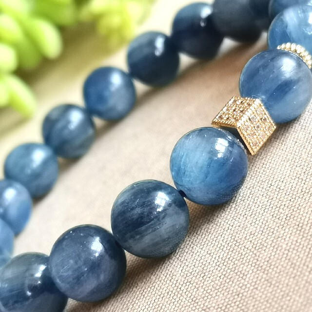 高品質【透明感】天然無処理【美品】天然石カイヤナイト約10.8mm- 高品質【透明感】天然無処理【美品】天然石カイヤナイト約10.8mm-