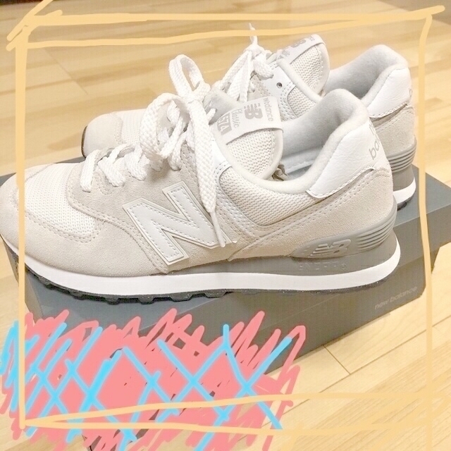 New Balance(ニューバランス)の[新品]ニューバランス(白色)　22.5cm   ML 574 evw    ☆ レディースの靴/シューズ(スニーカー)の商品写真