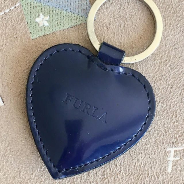 Furla(フルラ)のフルラ ハート キーホルダー バッグ チャーム レディースのファッション小物(キーホルダー)の商品写真