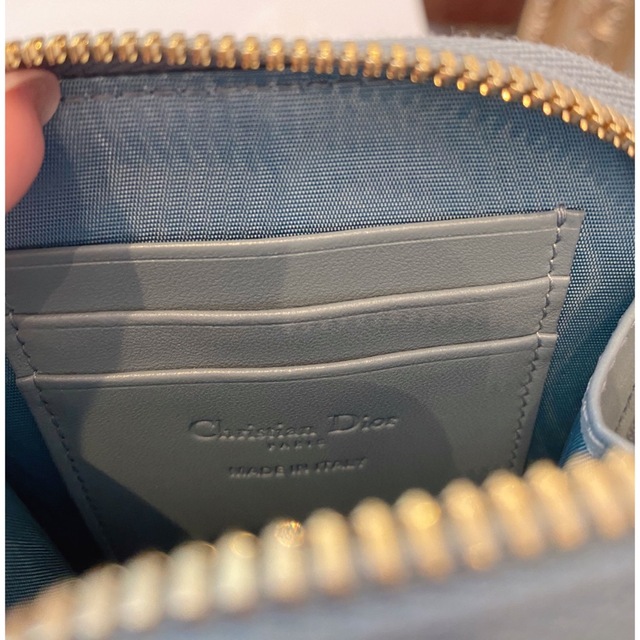 Christian Dior(クリスチャンディオール)の希少 LADY DIOR フォンホルダー カナージュ ラムスキン　水色 レディースのバッグ(ショルダーバッグ)の商品写真