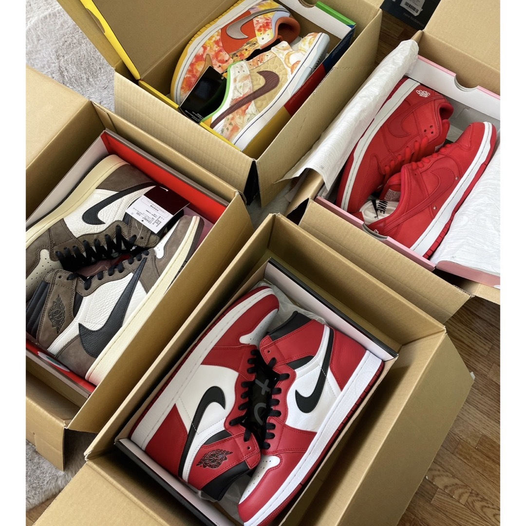 NIKE(ナイキ)のnike airjordan 1 シカゴ　2015年モデル　27センチ メンズの靴/シューズ(スニーカー)の商品写真