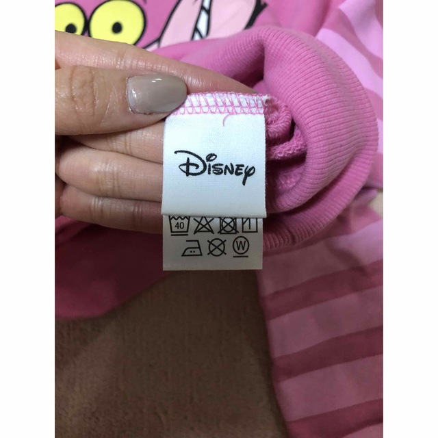 Disney(ディズニー)のチェシャ猫トップス キッズ/ベビー/マタニティのキッズ服女の子用(90cm~)(Tシャツ/カットソー)の商品写真