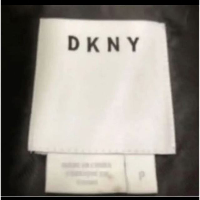 DKNY(ダナキャランニューヨーク)の❤︎新品❤︎ DKNY ブルゾン　XS レディースのジャケット/アウター(ブルゾン)の商品写真