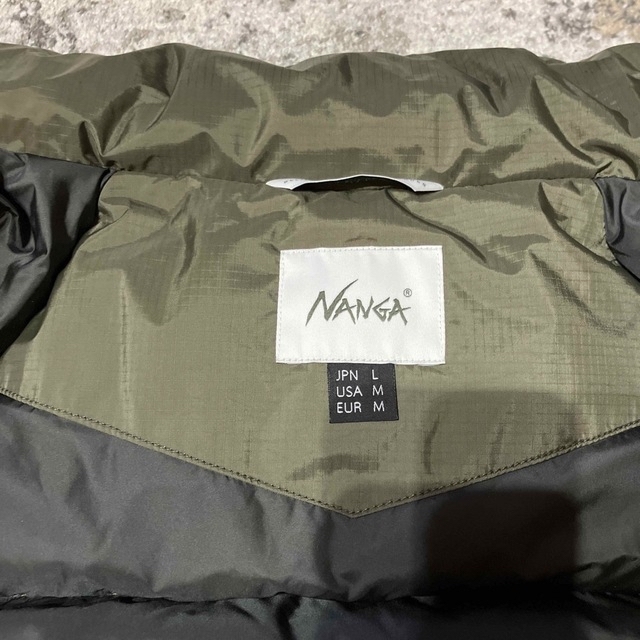 NANGA(ナンガ)の【週末限定値下げ】NANGA ナンガ 2022オーロラスタンドカラーsize L メンズのジャケット/アウター(ダウンジャケット)の商品写真