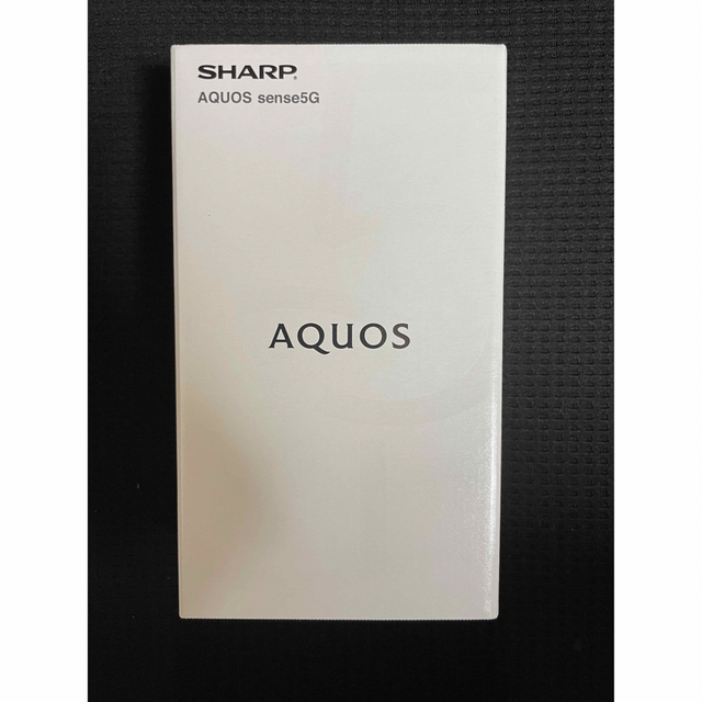 AQUOS(アクオス)のSHARP AQUOS sense5G 本体 ブラック スマホ/家電/カメラのスマートフォン/携帯電話(スマートフォン本体)の商品写真