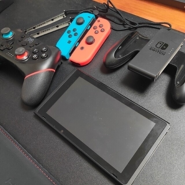任天堂Nintendo Switch 本体
