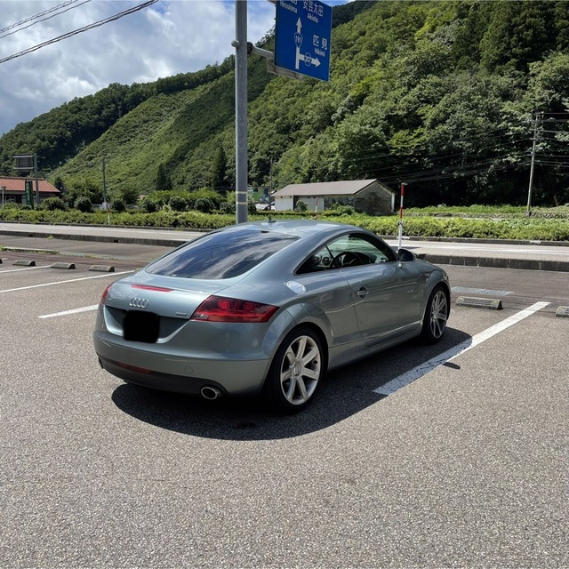 AUDI(アウディ)のアウディ TT Quattro V6 3.2L 車検残1年以上 自動車/バイクの自動車(車体)の商品写真