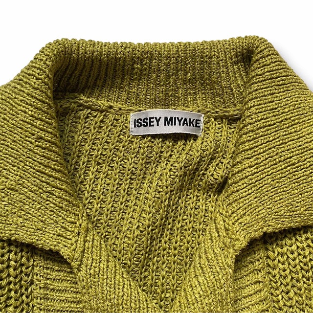 ISSEY MIYAKE(イッセイミヤケ)の希少 美品 ISSEY MIYAKE 編み込み ショートジャケット アウター レディースのジャケット/アウター(その他)の商品写真