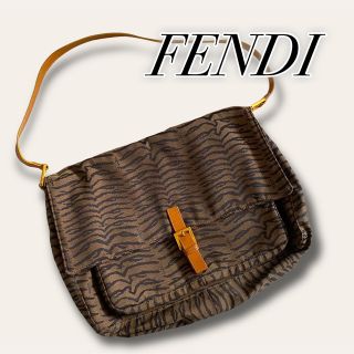 美品 FENDI フェンディ アニマル柄 ショルダーバッグ 大容量 A4