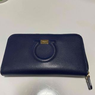 サルヴァトーレフェラガモ(Salvatore Ferragamo)の長財布　レディス(財布)