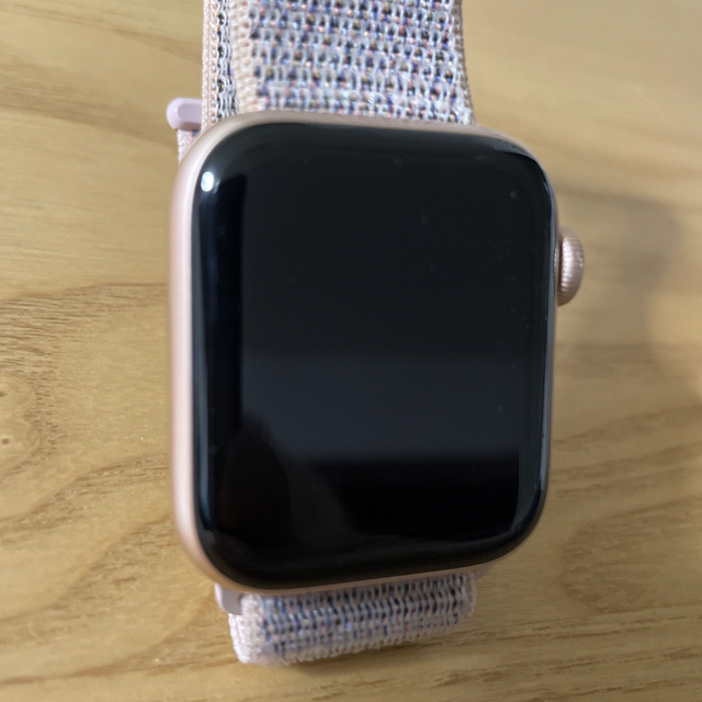 Apple Watch(アップルウォッチ)のApple Watch series 4 中古 レディースのファッション小物(腕時計)の商品写真