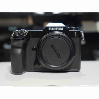 フジフイルム(富士フイルム)の富士フイルム FUJIFILM GFX50SII 美品　コハル様(ミラーレス一眼)