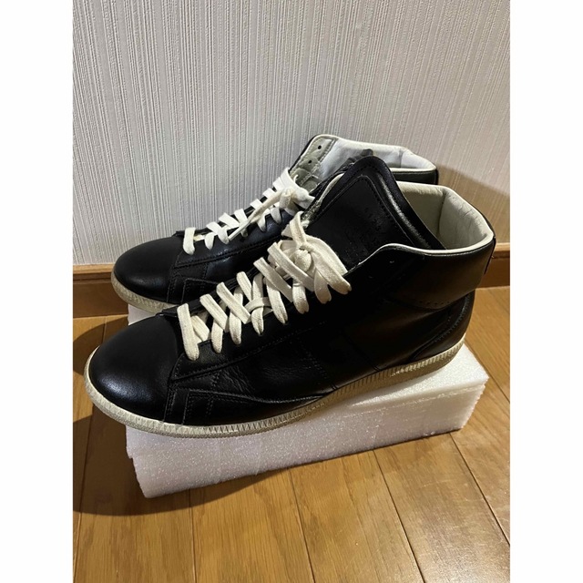 Maison Martin Margiela(マルタンマルジェラ)のmaison margiela  ジャーマントレーナー　ハイカット メンズの靴/シューズ(スニーカー)の商品写真