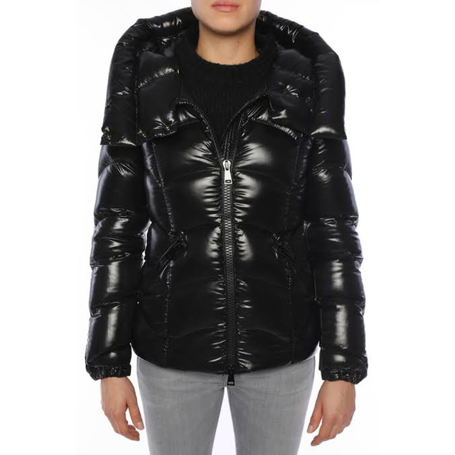 最安値】 MONCLER モンクレール 正規品ダウンジャケット 値下げ中