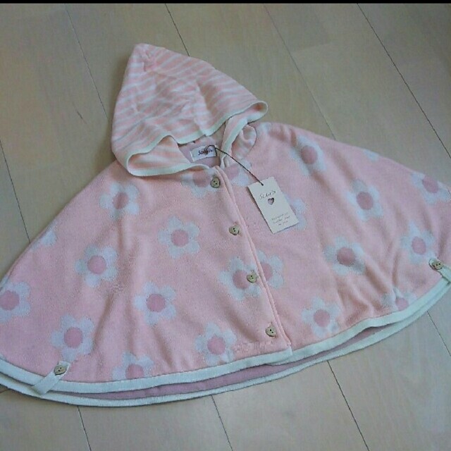 Souris(スーリー)の新品☆スーリーズ  女の子 ポンチョ ピンク キッズ/ベビー/マタニティのベビー服(~85cm)(ジャケット/コート)の商品写真