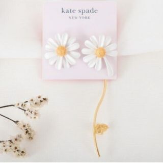 ケイトスペードニューヨーク(kate spade new york)の【新品】kate spade NEW YORK ケイトスペード ピアス into(ピアス)