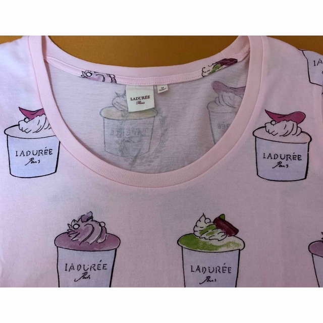 LADUREE(ラデュレ)のラデュレ　コラボTシャツ レディースのトップス(Tシャツ(半袖/袖なし))の商品写真