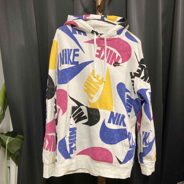 NIKE(ナイキ)のNIKE　パーカー　 メンズのトップス(パーカー)の商品写真