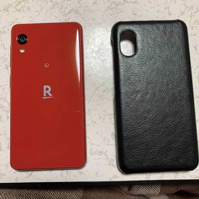 Rakuten(ラクテン)のRakuten MINI スマホ/家電/カメラのスマートフォン/携帯電話(スマートフォン本体)の商品写真