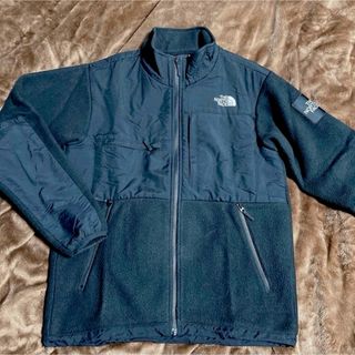 ザノースフェイス(THE NORTH FACE)のTHE NORTH FACE ﾃﾞﾅﾘｼﾞｬｹｯﾄDenali M 値下げ不可(その他)