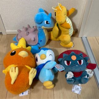 ポケモン(ポケモン)のポケモン　ぬいぐるみ　ラプラス　ポッチャマ　マニューラ　カイリュウ　アチャモ(ぬいぐるみ)