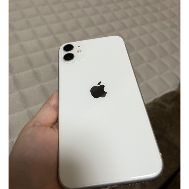 iPhone - iPhone 11 128gb ホワイト 画面割れのため格安の通販 by