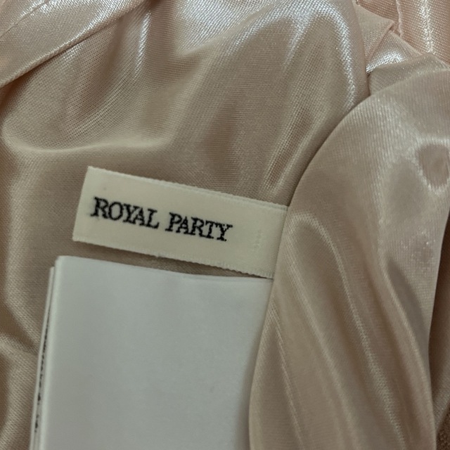 ROYAL PARTY(ロイヤルパーティー)のROYAL PARTY ワンピースドレス　ピンクベージュ　Sサイズ レディースのワンピース(ミニワンピース)の商品写真